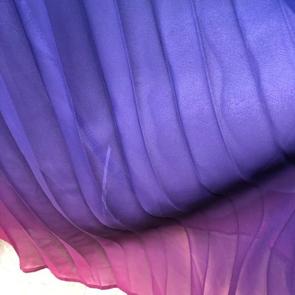 Vici Pleated Ombré Halter Maxi Dress - Picture 3 of 3